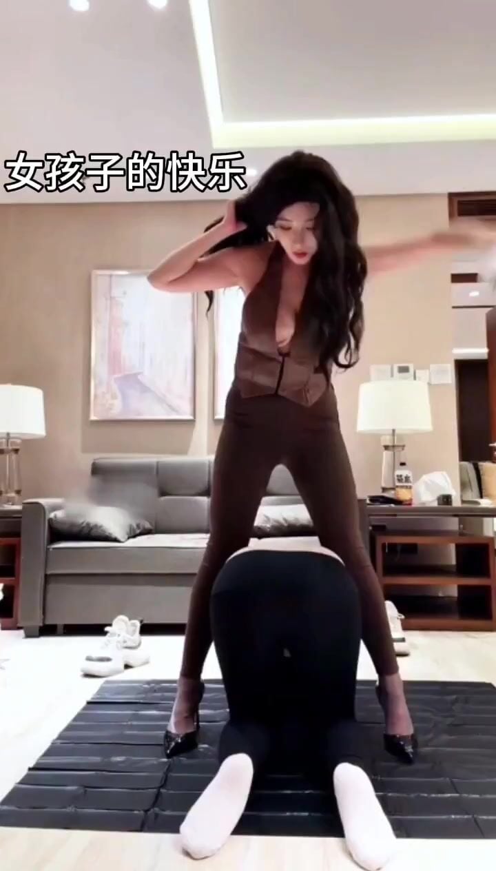 Les: Mistress huấn luyện em salve